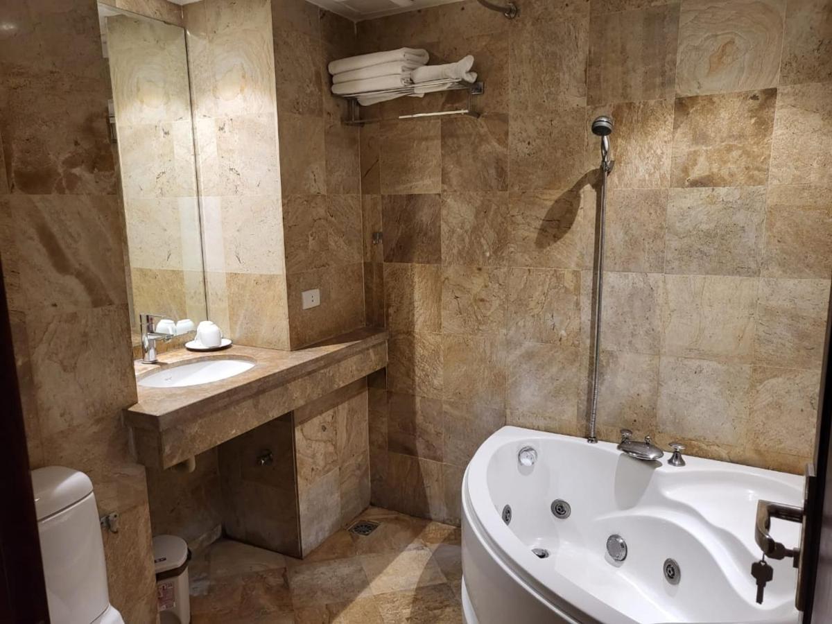 The Pilgrim Boutique Hotel Hanoi Bagian luar foto